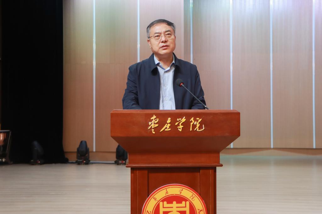 20251012中共中央宣传部原副部长王世明应邀来校作社会主义核心价值观与文化自信专题报告  (2).jpg